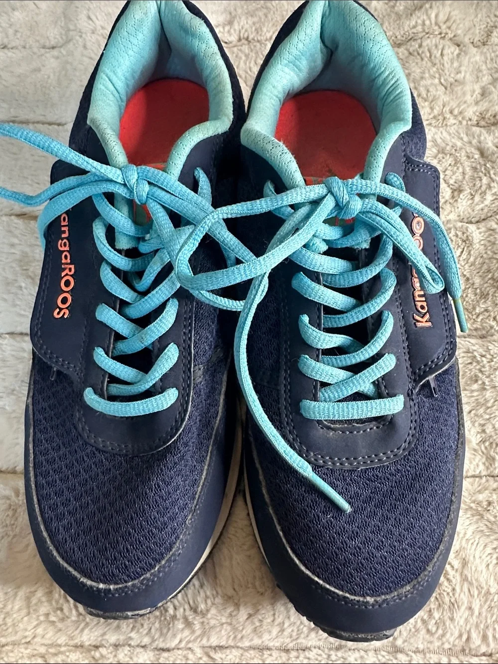 Iconic 80s Favorite Navy and Coral KangaROOS Sneaker with Zipper Side Pouches, 9